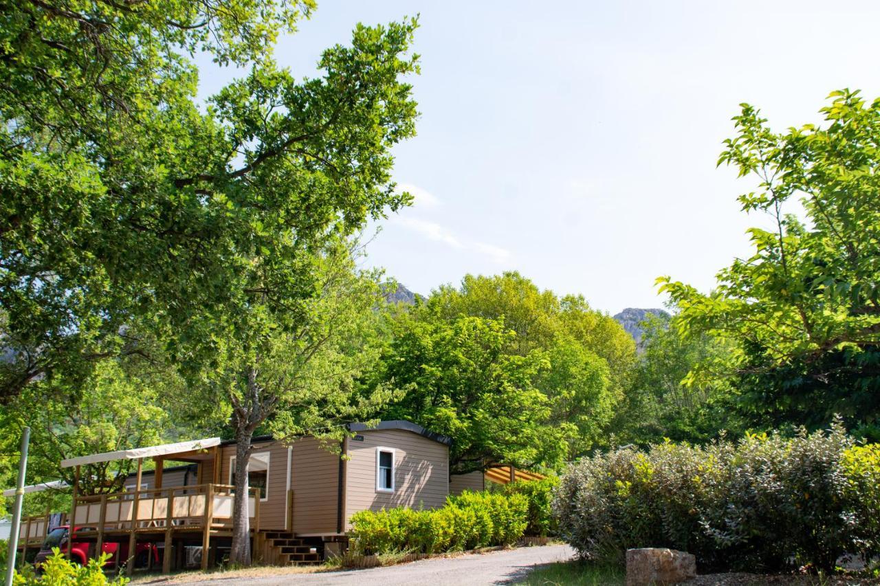 Camping Le Saint Clair Moustiers-Sainte-Marie Exterior photo